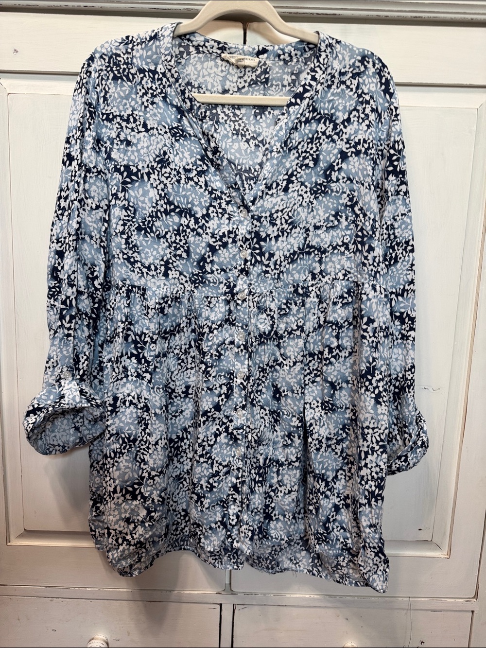 Christian Siriano Navy and Light Blue Floral V-Neck Tunic